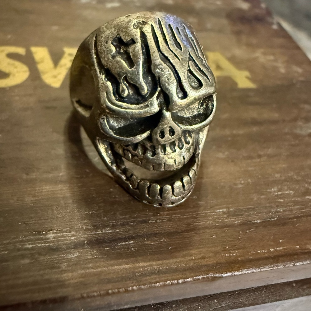 Silver Skull Ring
